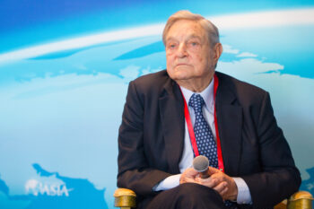 --FILE--Billionaire investor George Soros, chairman of Soros Fund Management and founder of The Open Society Institute, attends a sub-forum during the Boao Forum for Asia Annual Conference 2013 in Qionghai city, south China's Hainan province, 8 April 2013.

China's state media has warned billionaire investor George Soros against betting on falls in the value of the Chinese yuan and Hong Kong dollar amid widespread worries over the health of the world's second-largest economy. China's fourth-quarter economic growth slowed to the weakest since the global financial crisis, increasing pressure on a government struggling to regain investors' confidence after perceived policy missteps jolted global markets. "Soros' challenge against the renminbi (yuan) and Hong Kong dollar is unlikely to succeed, there is no doubt about that," the People's Daily overseas edition said in a front-page opinion piece on Tuesday (26 January 2016). China's economic fundamentals remain sound, despite slower growth, volatility in its stock market and the yuan's depreciation against the U.S. dollar, said the opinion piece, written by a researcher at the commerce ministry.